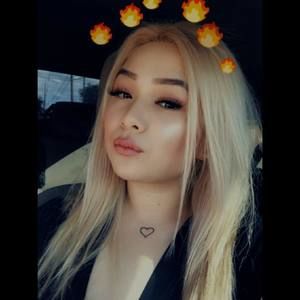 Meet your Posher, Carolina